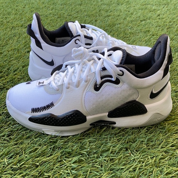 Nike Shoes - Nike PG 5